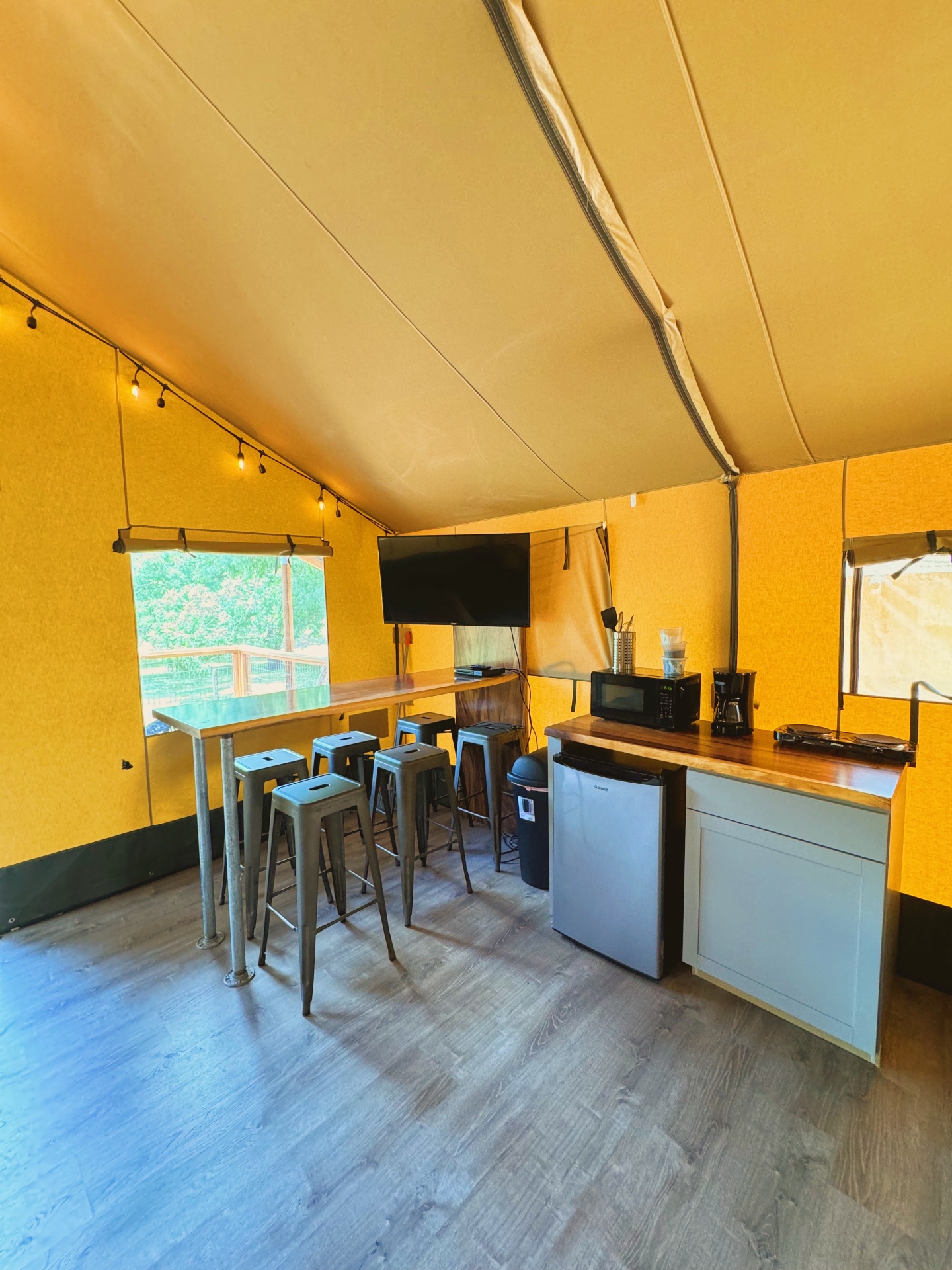Safari Cabin kitchenette